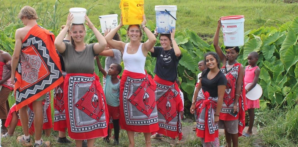 Southern-Africa-Discovery-volunteers-dressed-like-a-loca