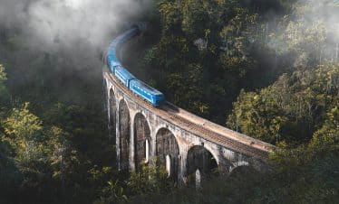 SeaScovery-Nine-Arches-Bridge