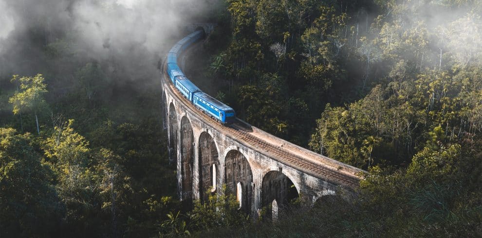 SeaScovery-Nine-Arches-Bridge
